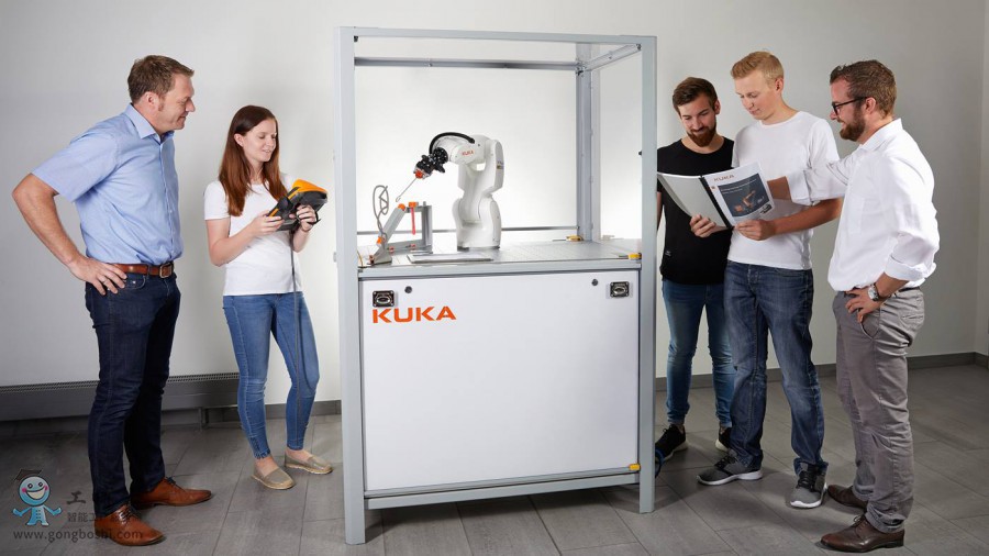 KUKA_Training_Cell_Classroom